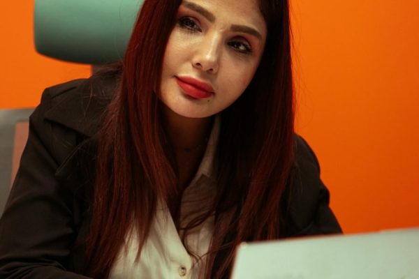 This article explains why AI-powered research assistants are essential for busy AI professionals who face constant information overload. It describes what these...