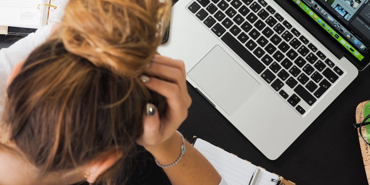 Navigating the vast array of AI learning options can feel overwhelming when starting out.