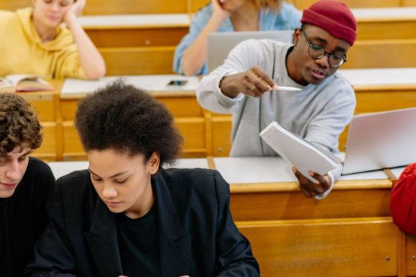 This article explains IIT Guwahati's four-year BSc (Hons) in Data Science & Artificial Intelligence and why it matters for students and employers in 2026. It co...