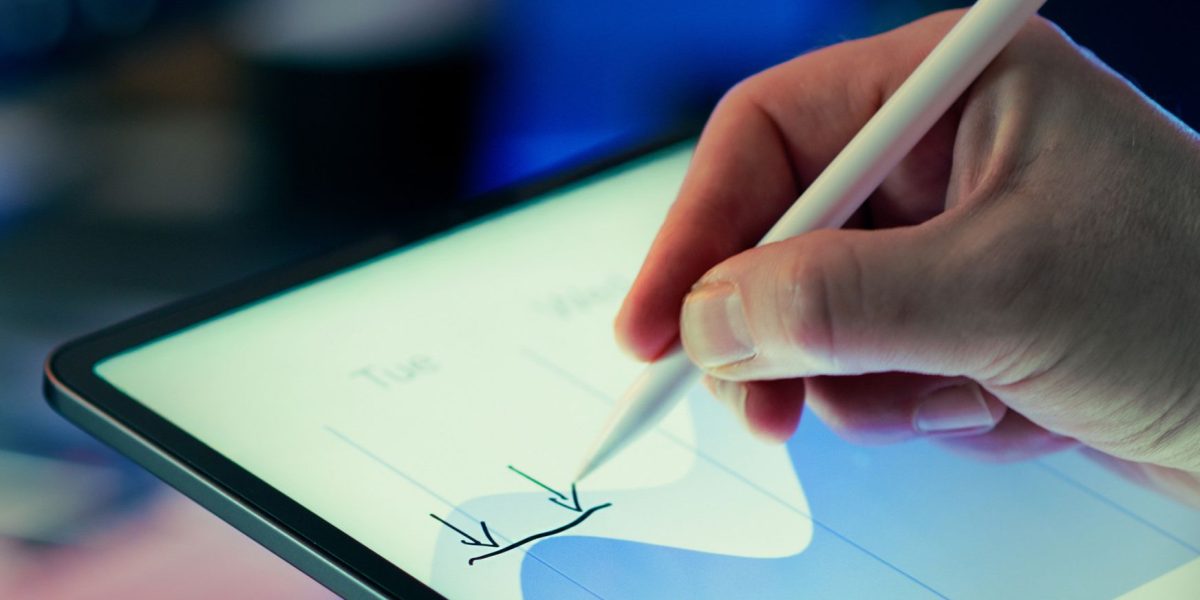 This article gives business leaders a practical guide to designing, deploying, and operating enterprise AI systems in 2026. It breaks down a reference architect...