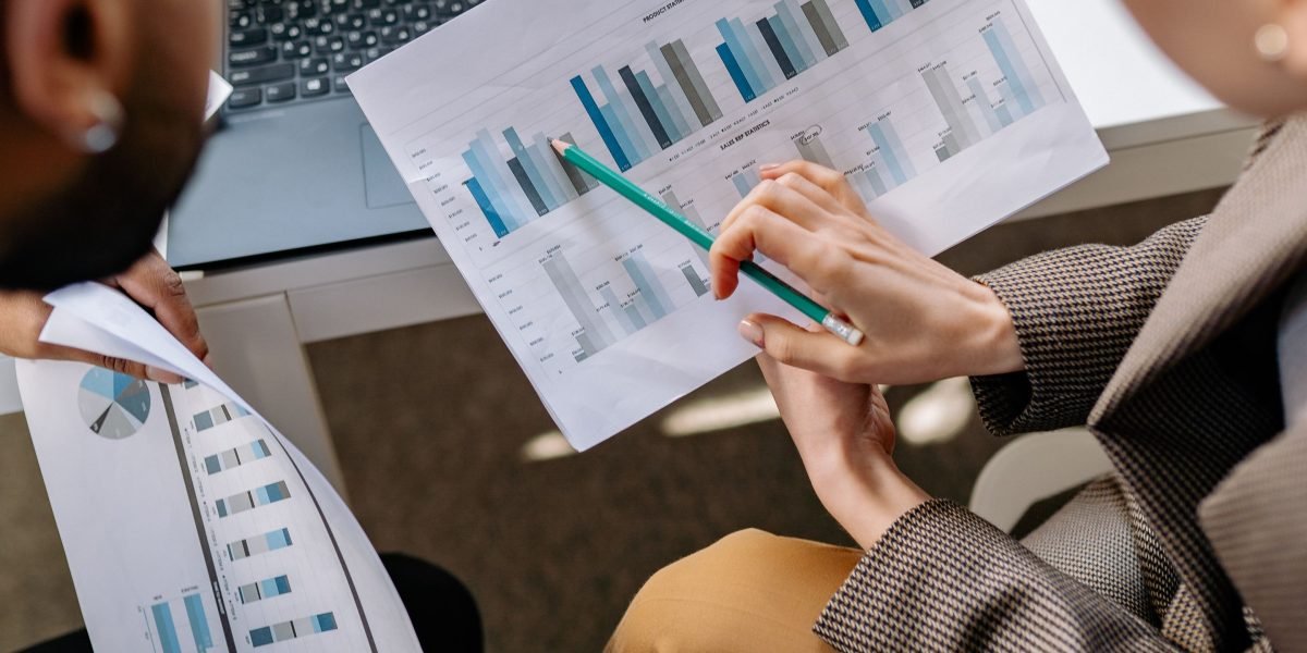 A team collaboratively reviews data to ensure accuracy and consistency for AI training.