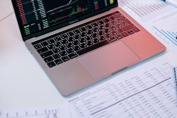 This article explains why enterprise AI platforms are a critical strategic choice for businesses in 2026 and walks leaders through the practical tradeoffs they...