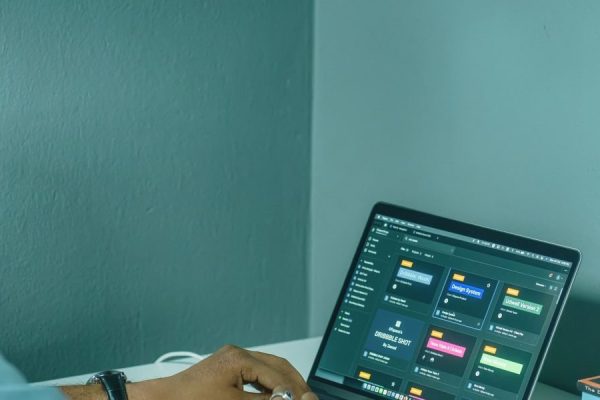 This article explains how to find and evaluate genuinely free AI courses that also issue verifiable certificates, and why those certificates can matter for your...